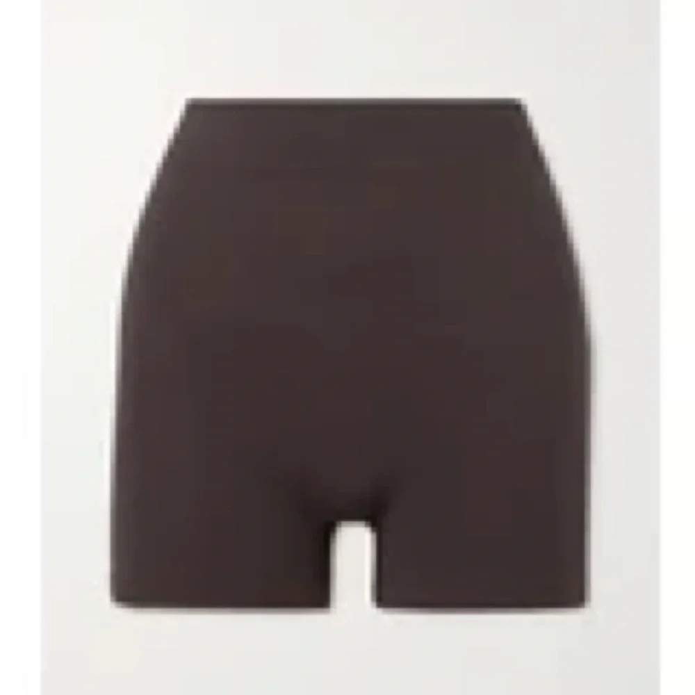 Skims Stretch Rib Shorts - Picture 2 of 3